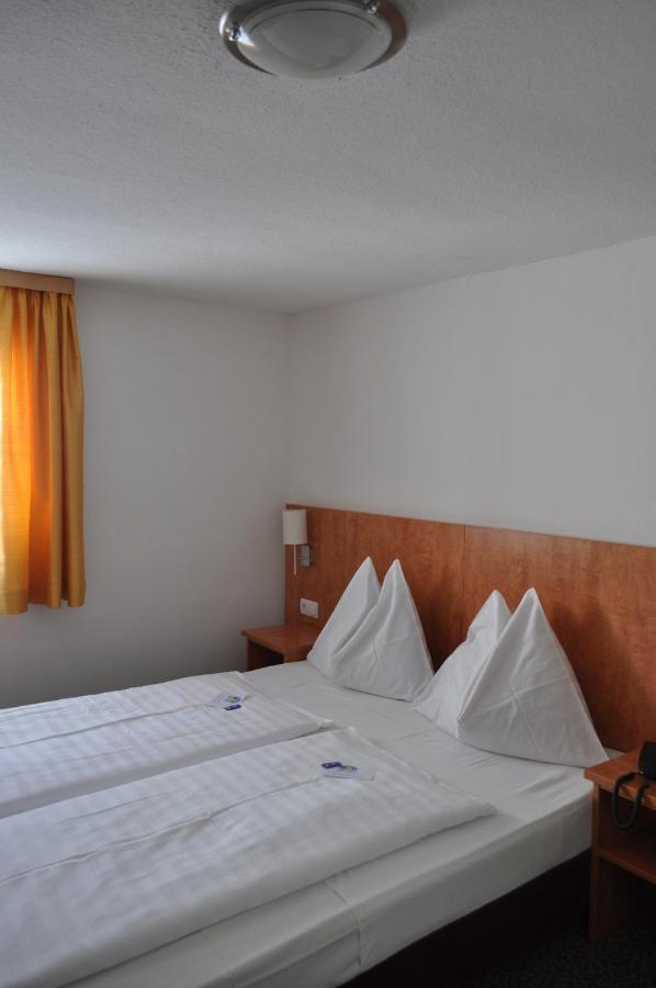 אוברטאורן Hotel Tauernpasshoehe מראה חיצוני תמונה